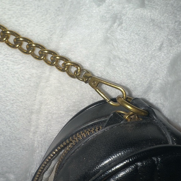 Gucci purse - Picture 3 of 7